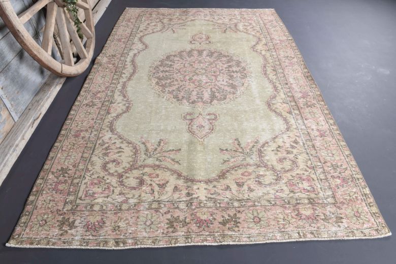 6x9 Handmade Vintage Area Rug