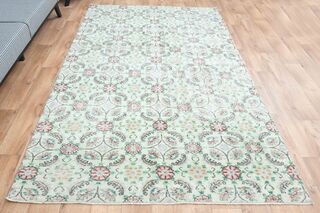6x9 Vintage Area Anatolian Rug - Thumbnail