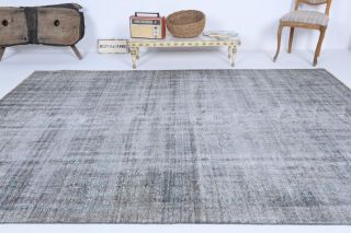 Vintage Area Rug - Thumbnail