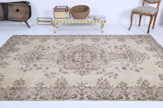 Vintage Medium Area Rug - Thumbnail