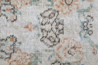 Vintage Bordered Area Rug - Thumbnail