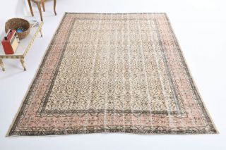 Vintage Hereke Floral Area Rug - Thumbnail