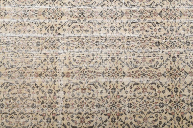 Vintage Hereke Floral Area Rug