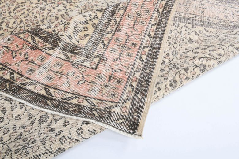 Vintage Hereke Floral Area Rug