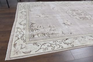 Vintage Area Rug - Thumbnail