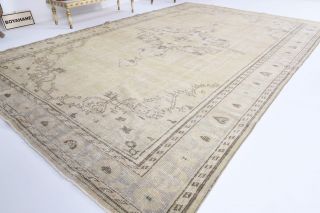 Vintage Large Area Rug - Thumbnail