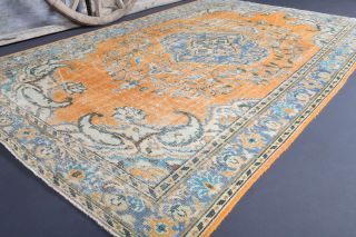 Oriental Vintage Area Rug - Thumbnail