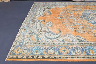 Oriental Vintage Area Rug - Thumbnail