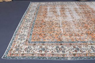 Vintage Area Rug - Thumbnail