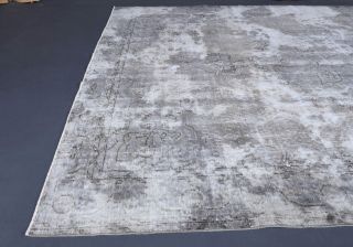 Vintage Large Area Rug - Thumbnail