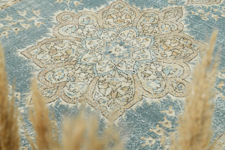 7x11 Vintage Vintage Blue Neutral Area Rug