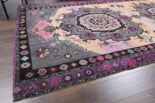 Vintage Ethnic Area Rug - Thumbnail