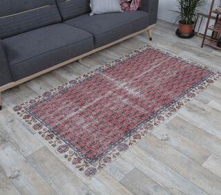 Akela - Turkish Wool Vintage Rug - Thumbnail