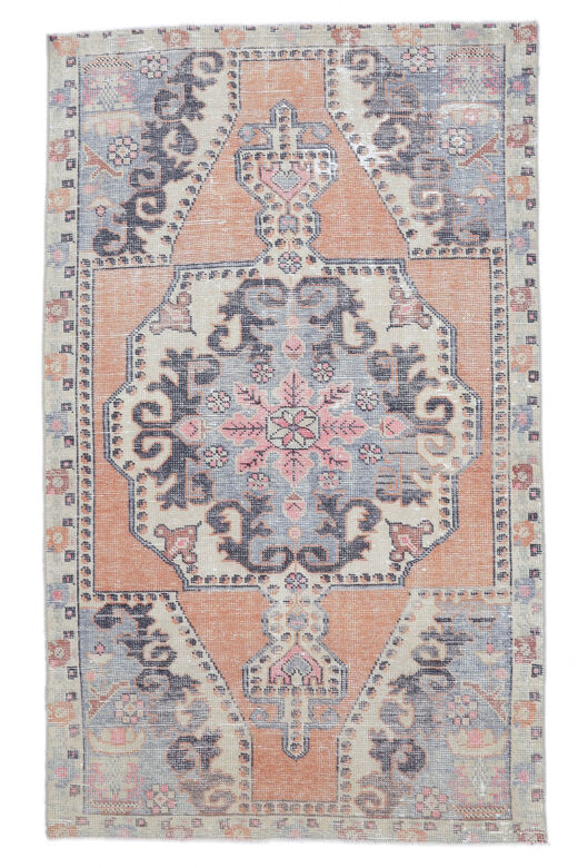 Akerkec - Oriental Turkish Vintage Rug