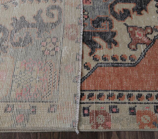 Akerkec - Oriental Turkish Vintage Rug - Thumbnail