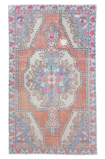 Vibrant Oriental Turkish Vintage Rug - Thumbnail