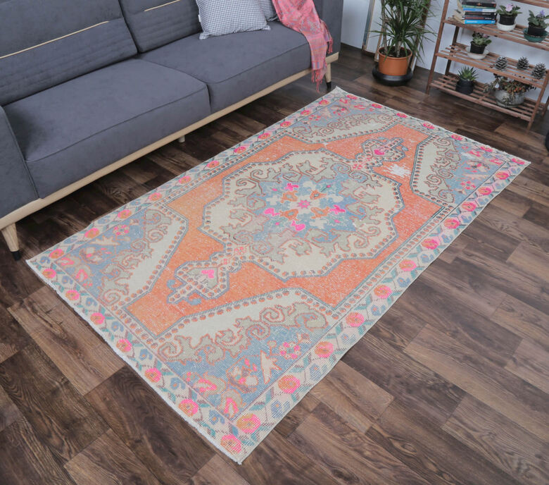 Vibrant Oriental Turkish Vintage Rug