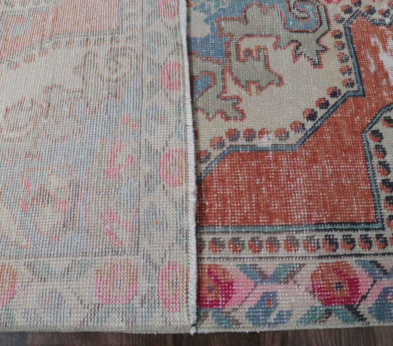 Vibrant Oriental Turkish Vintage Rug