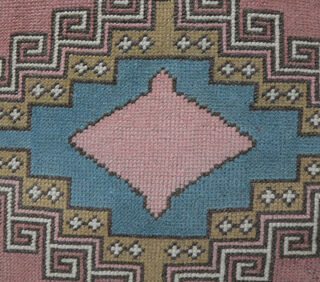 Akvota - Folk Vintage Turkish Rug - Thumbnail