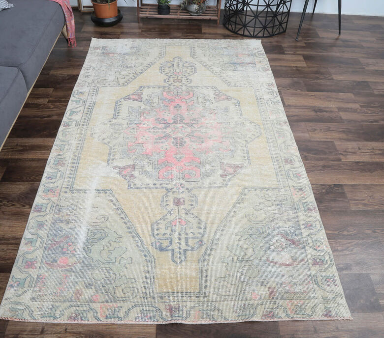 Alagun - Turkish Vintage Rug