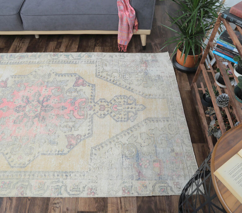 Alagun - Turkish Vintage Rug