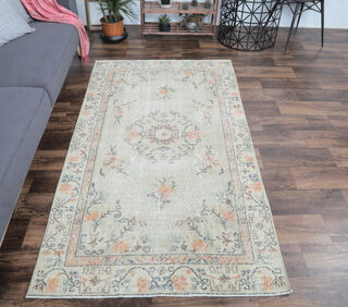 Alaia - Oriental Motifs Turkish Vintage Rug - Thumbnail