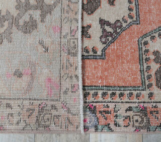 Alapinar - Persian Vintage Rug - Thumbnail