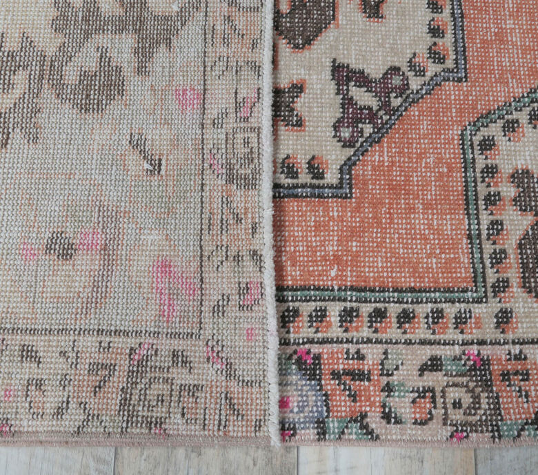 Alapinar - Persian Vintage Rug