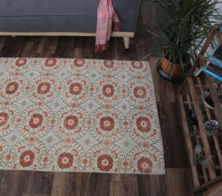 Alin - Turkish Vintage Floral Rug - Thumbnail