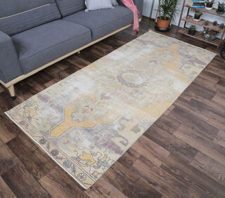 Alisay - Distressed Medallion Vintage Rug - Thumbnail