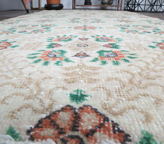 Alman - Neutral Floral Vintage Rug - Thumbnail