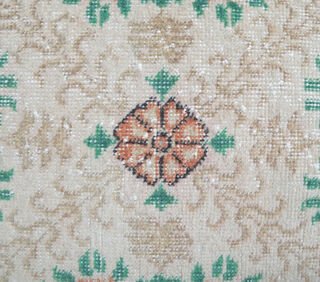Alman - Neutral Floral Vintage Rug - Thumbnail