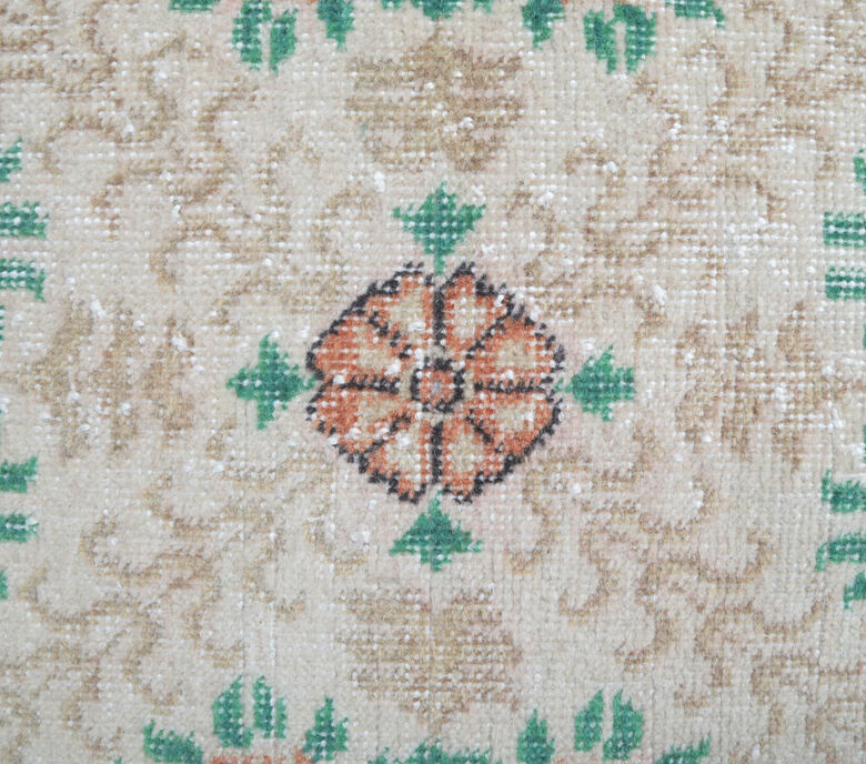 Alman - Neutral Floral Vintage Rug