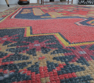 Alona - Vintage Geometric Rug - Thumbnail