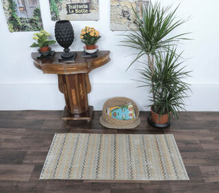 Amari - Zig Zag Neutral Vintage Rug - Thumbnail