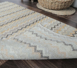 Amari - Zig Zag Neutral Vintage Rug - Thumbnail