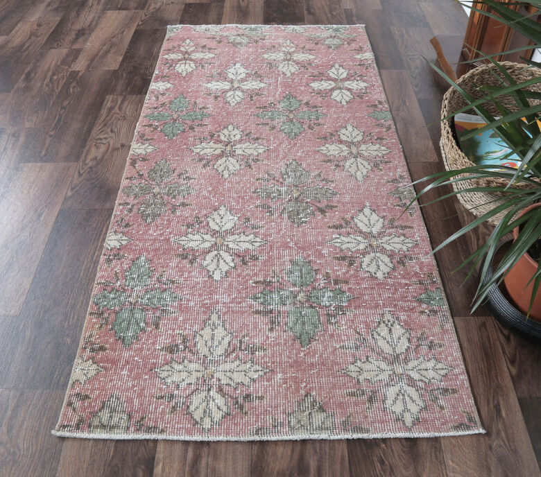 Anne - Faded Pink Small Rug