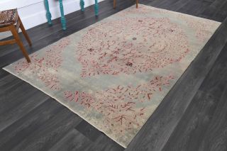 Gothic - Antique Carpet - 5 by 9 feet - Thumbnail