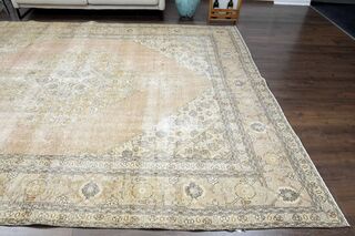 Antique Persian Handwoven Rug - Thumbnail