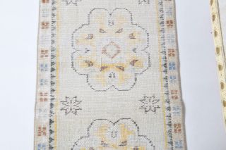 White Antique Runner Rug - Thumbnail