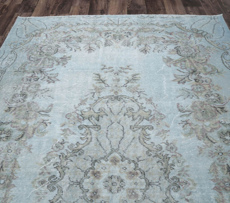 Aurelia - Turquoise Vintage Rug