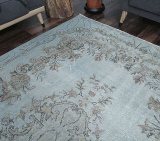 Aurelia - Turquoise Vintage Rug - Thumbnail