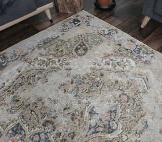 Aurora - Oriental Vintage Distressed Rug - Thumbnail