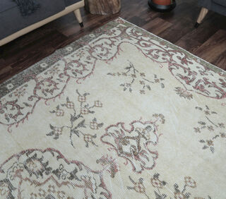 Averie - Neutral Floral Rug - Thumbnail