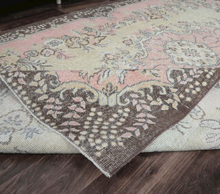 Avianna - Oriental Kurdish Rug - Thumbnail