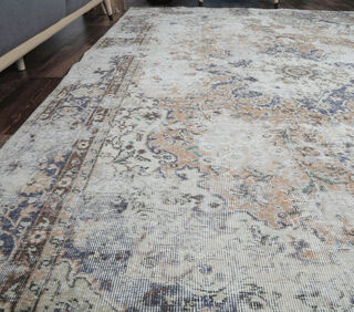 Aybanu - Distressed Oriental Rug - Thumbnail