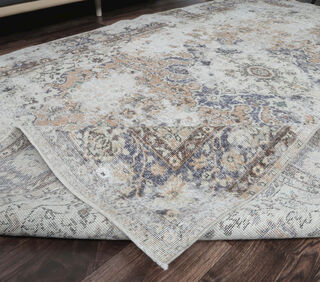 Aybanu - Distressed Oriental Rug - Thumbnail