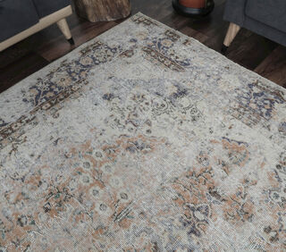 Aybanu - Distressed Oriental Rug - Thumbnail