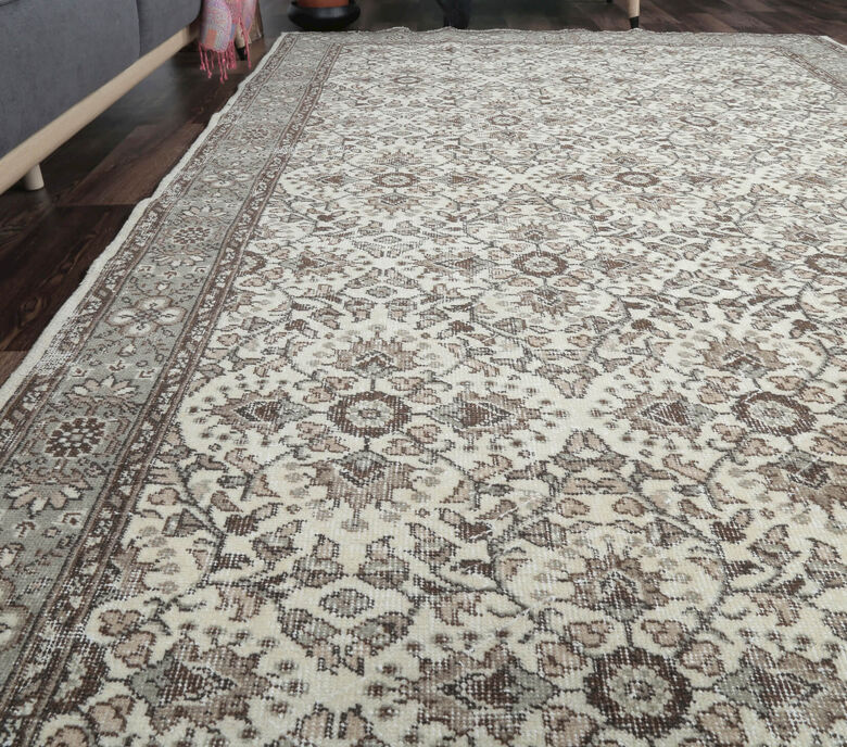 Aykoncuy - Floral Vintage Area Rug