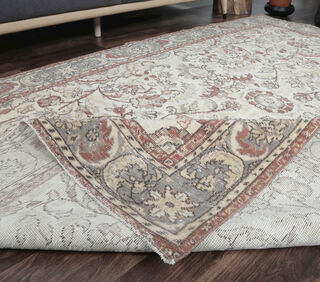 Aysuda - Turkish Area Rug - Thumbnail